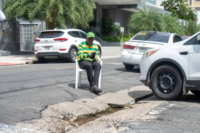Badén dañado en Bella Vista afecta tránsito.