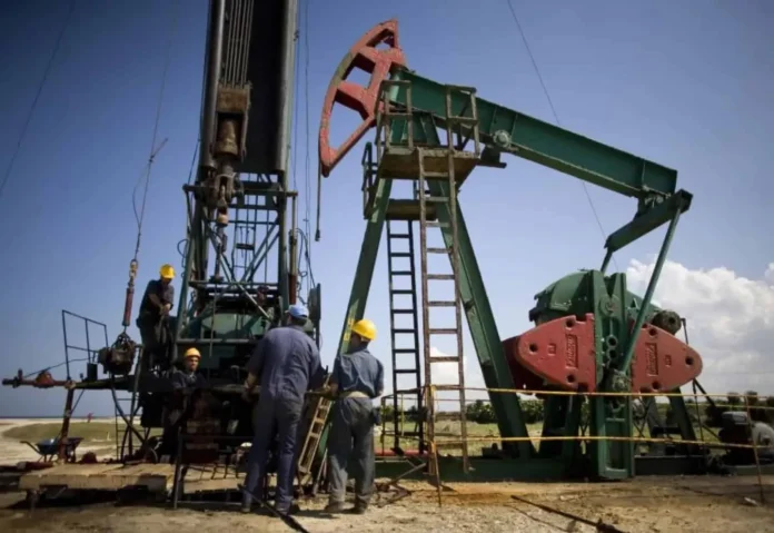 Precios del petróleo superan los 95 dólares.
