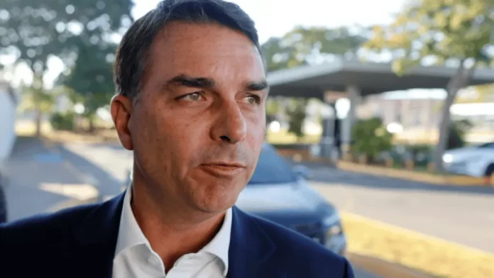 Flávio Bolsonaro refuerza su seguridad personal.