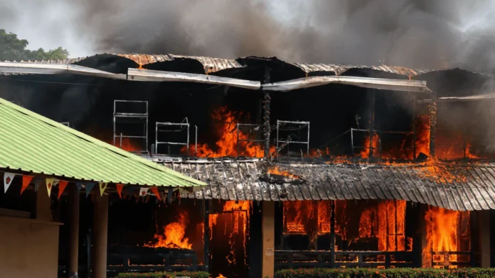 Incendio en Campamento Comatillo sin heridos.