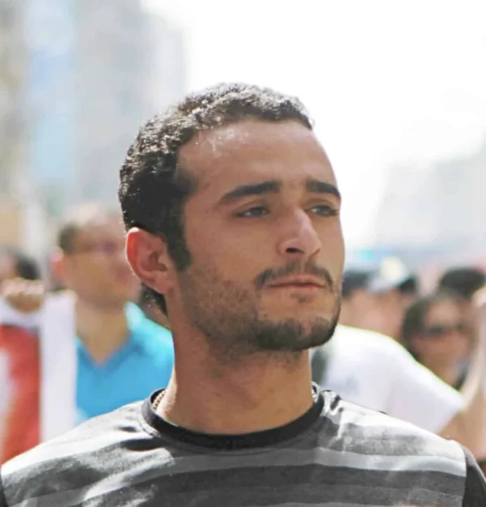 Activista egipcio condenado por criticar cárceles