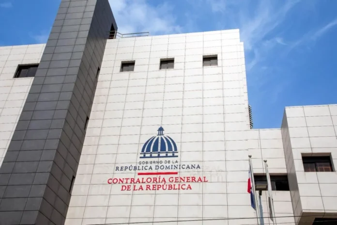 Nueva normativa de Contraloría sobre contratos.