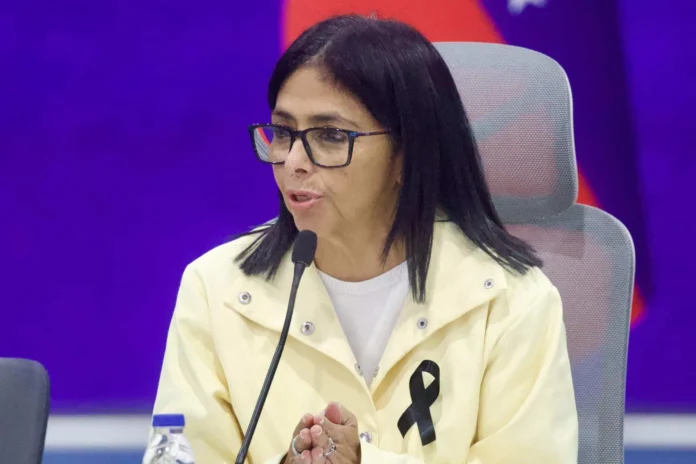 Delcy Rodríguez demanda a empresario español.