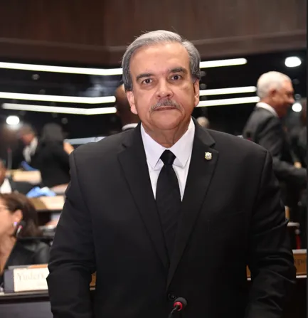 Elías Wessin, líder conservador 2028.