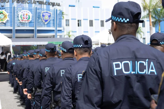 Diputados piden más tiempo para reforma policial.