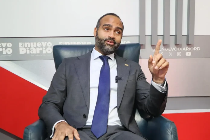 Samuel Sena alerta sobre cargas fiscales.