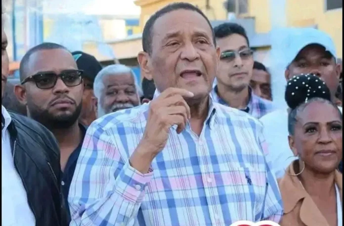 Fiquito Vásquez defiende protestas democráticas.