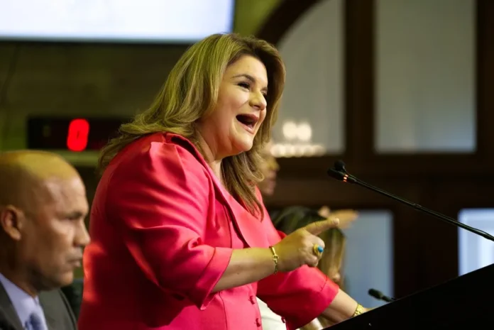Gobernadora de Puerto Rico aboga por estadidad.