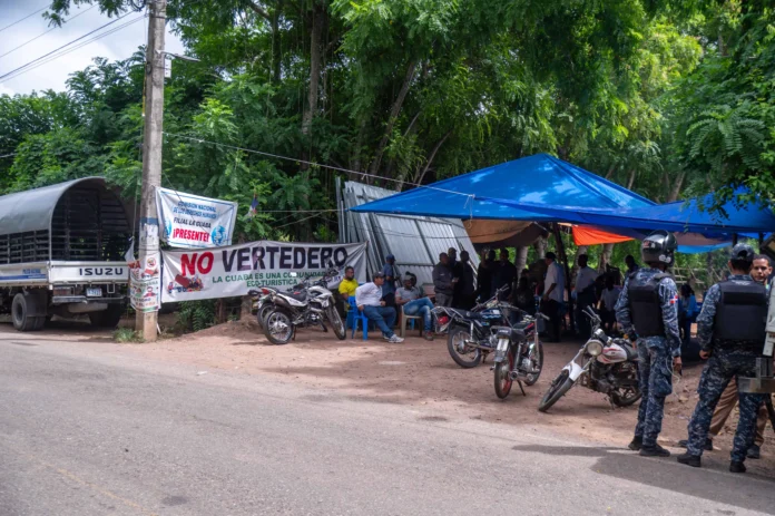 Campamento de protesta en La Cuaba.