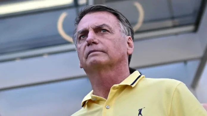 Prisión domiciliaria de Jair Bolsonaro extendida.