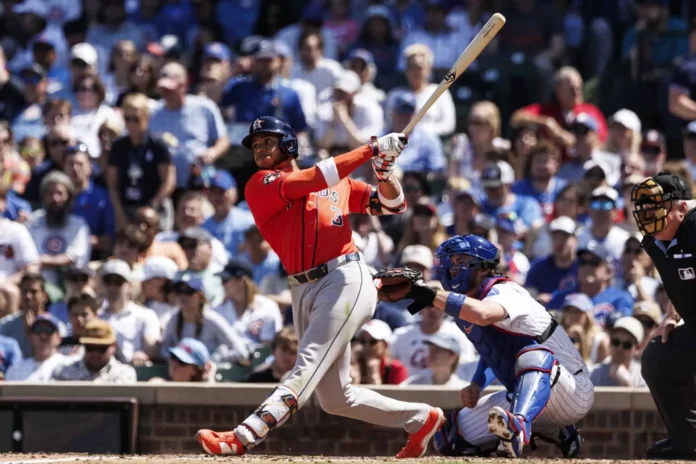 Jeremy Peña conecta grand slam para Astros.