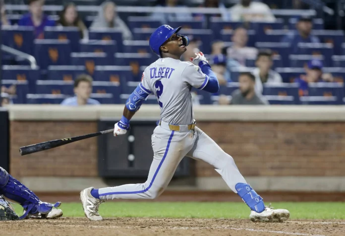 Tyler Tolbert batea 12 hits consecutivos.