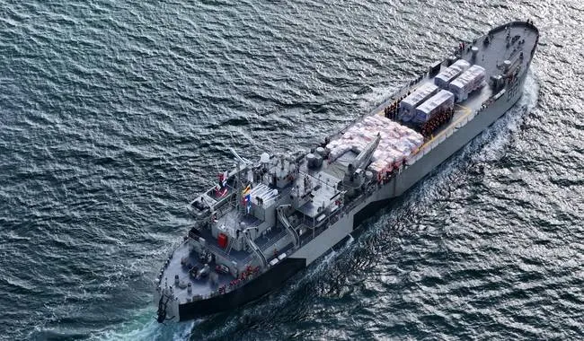 Buques mexicanos transportan ayuda humanitaria a Venezuela