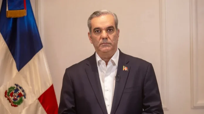 Abinader reafirma independencia del Ministerio Público