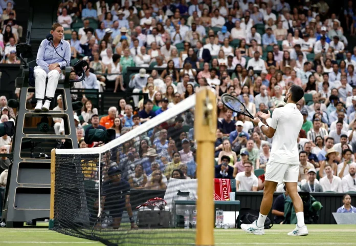 Djokovic critica cierre del techo en Wimbledon