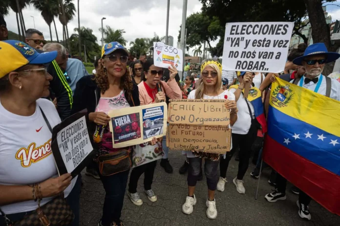 Protesta en Caracas por salida de Delcy Rodríguez