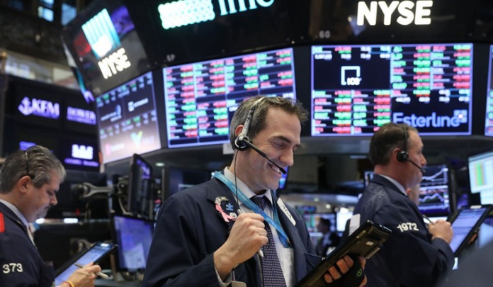 Wall Street cierra en verde por tecnología