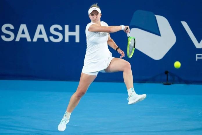 Krejcikova celebra su victoria en Atenas.