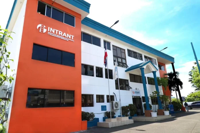 Intrant recibe triple certificación ISO 2023.