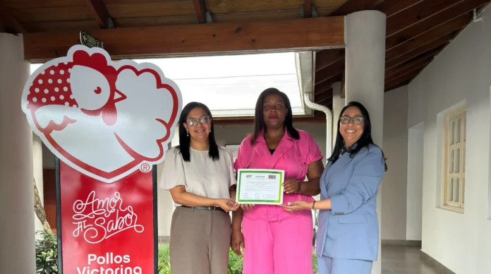 Aniversario Pollos Victorina en Bávaro Adventure Park