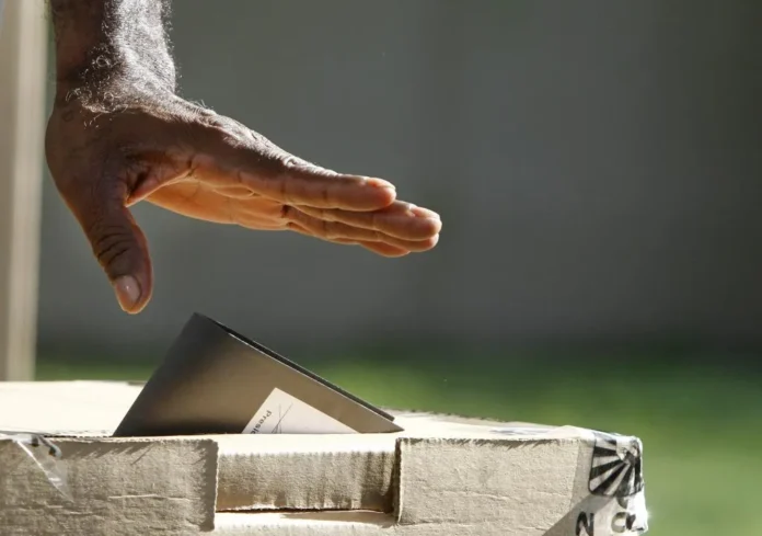 Izquierda española dividida ante elecciones 2023