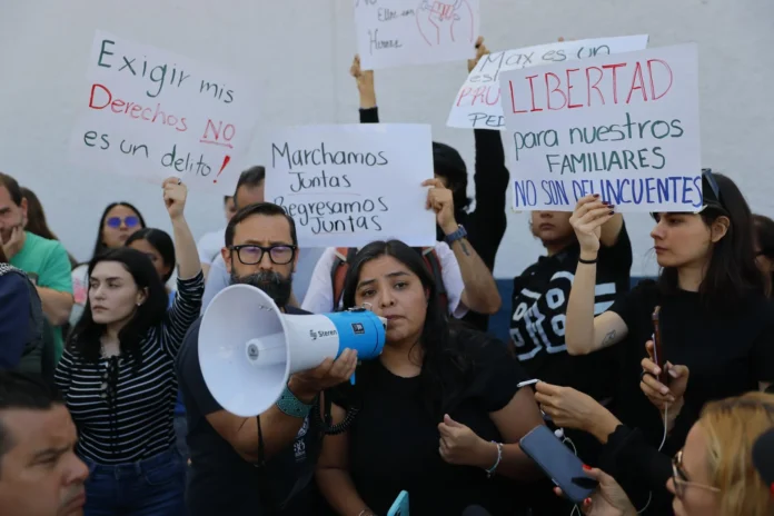 Amnistía Internacional exige localizar a detenidos.