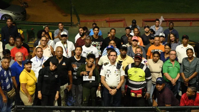 Capacitación de seguridad en el Estadio Quisqueya