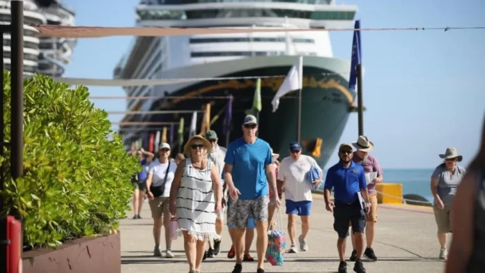 Llegada del Disney Dream a Puerto Plata
