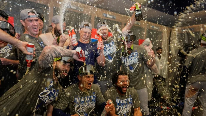 Dodgers ajustan estrategia antes de playoffs.