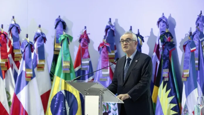Reunión histórica de Cepal en Santiago.