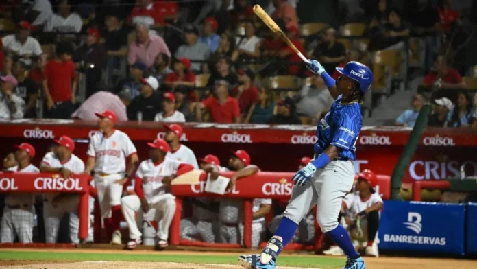 Licey celebra victoria contundente sobre Escogido