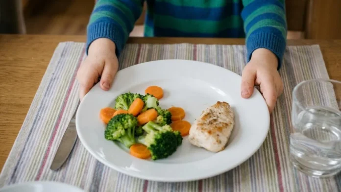 Nutrióloga aconseja sobre alimentación infantil.