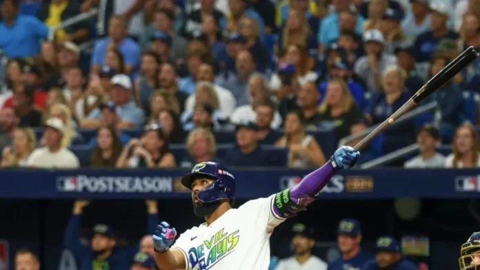 Caminero y Chourio, jóvenes estrellas del béisbol.