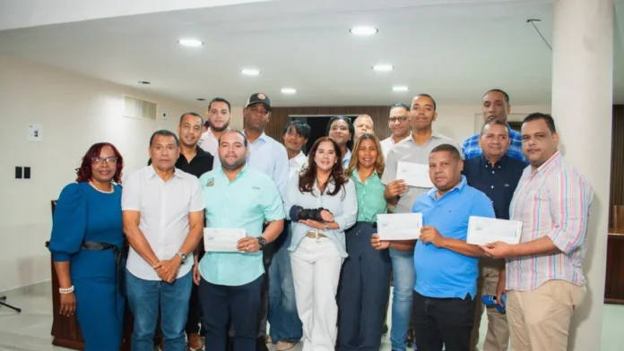 Construcción de obras en Higüey para comunidades.
