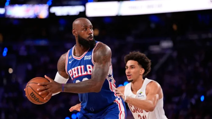 LeBron James ausente por dolor de espalda
