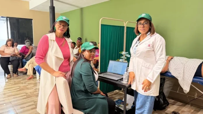 Servicios médicos gratuitos para mujeres en Santo Domingo