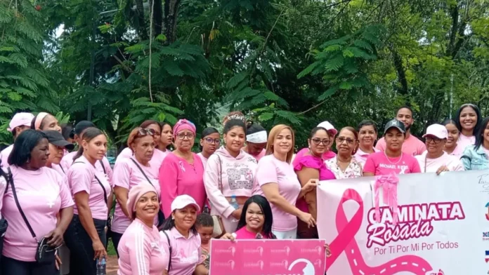 Apoyo a mujeres con cáncer de mama.