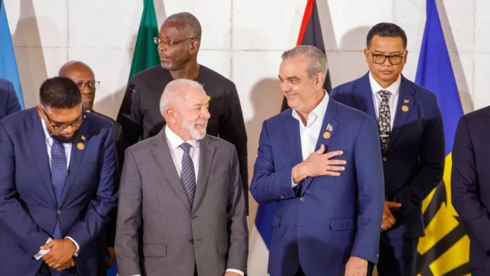 Luis Abinader felicita a Lula da Silva
