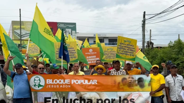 Protesta de productores de arroz en Nagua.