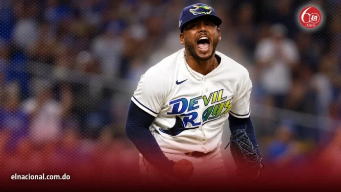 Freddy Peralta en acción con Tampa Bay.