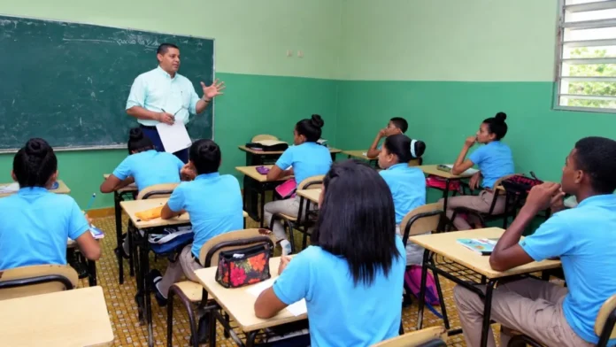 Regreso a clases tras alertas levantadas.