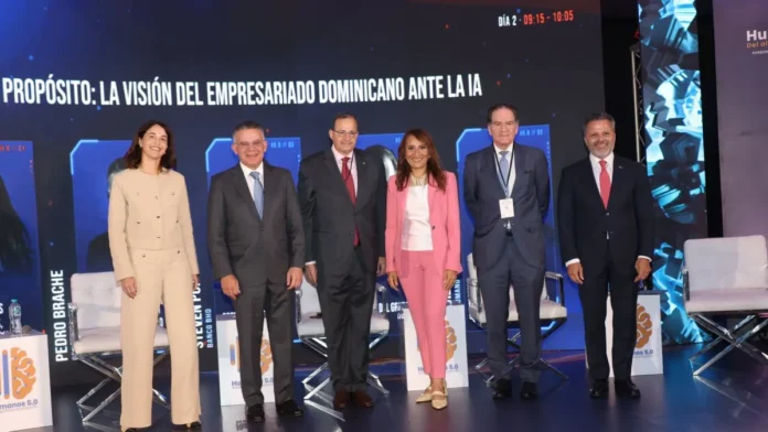 Líderes empresariales discuten inteligencia artificial.