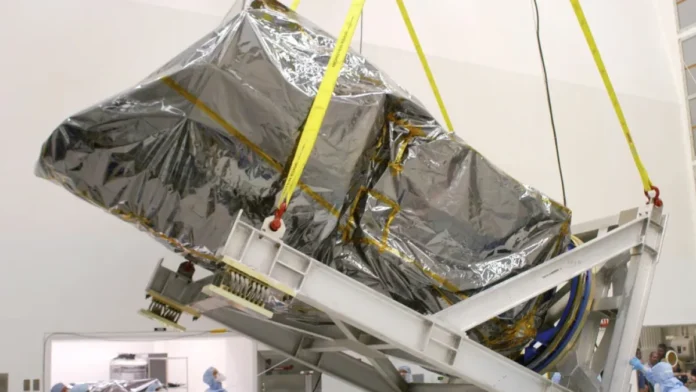 Telescopio Swift de la NASA en caída.