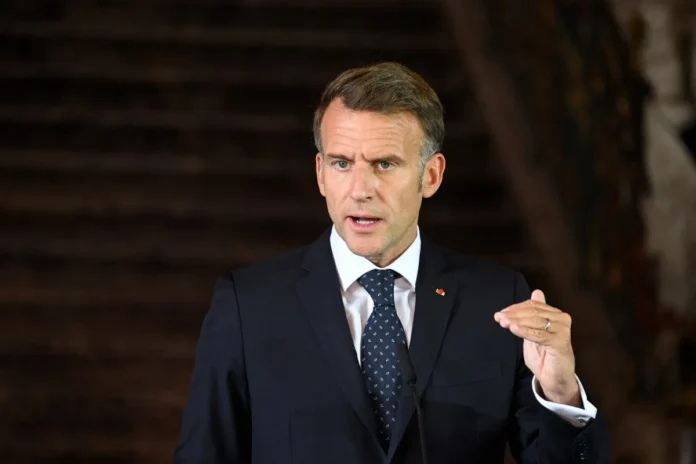 Macron apoya a Ucrania en cumbre europea.