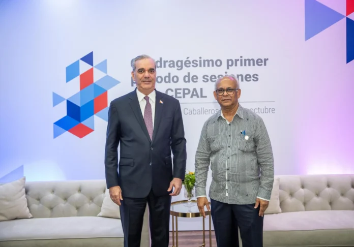 Abinader, Bachelet y OEA discuten Haití.
