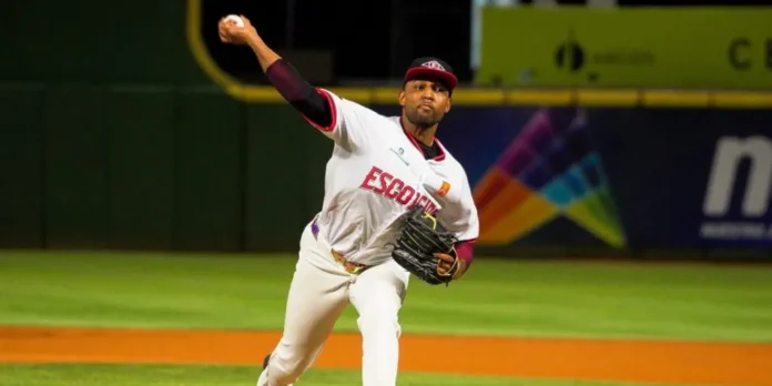 Ángel Sánchez lidera victoria de Leones.