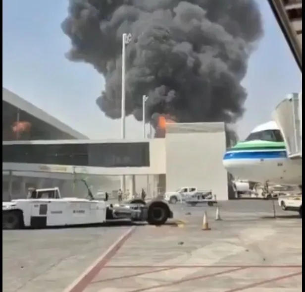 Ataque hutí en aeropuerto de Riad