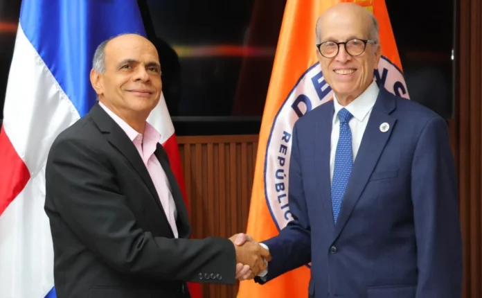 Reunión sobre cooperación en cambio climático.