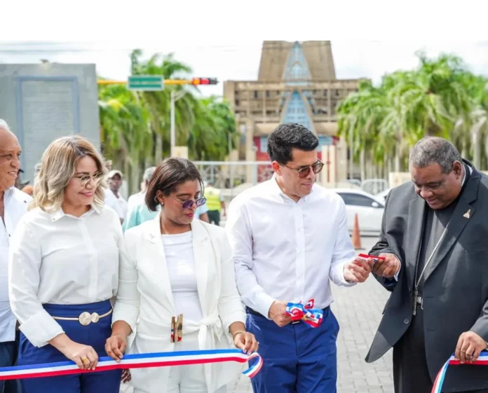 Inauguración de obras en Basílica de Higüey