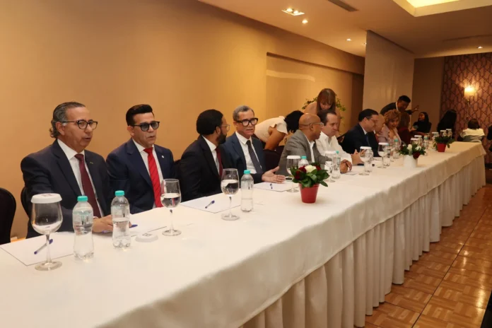 Comerciantes piden reducción de tasas de interés